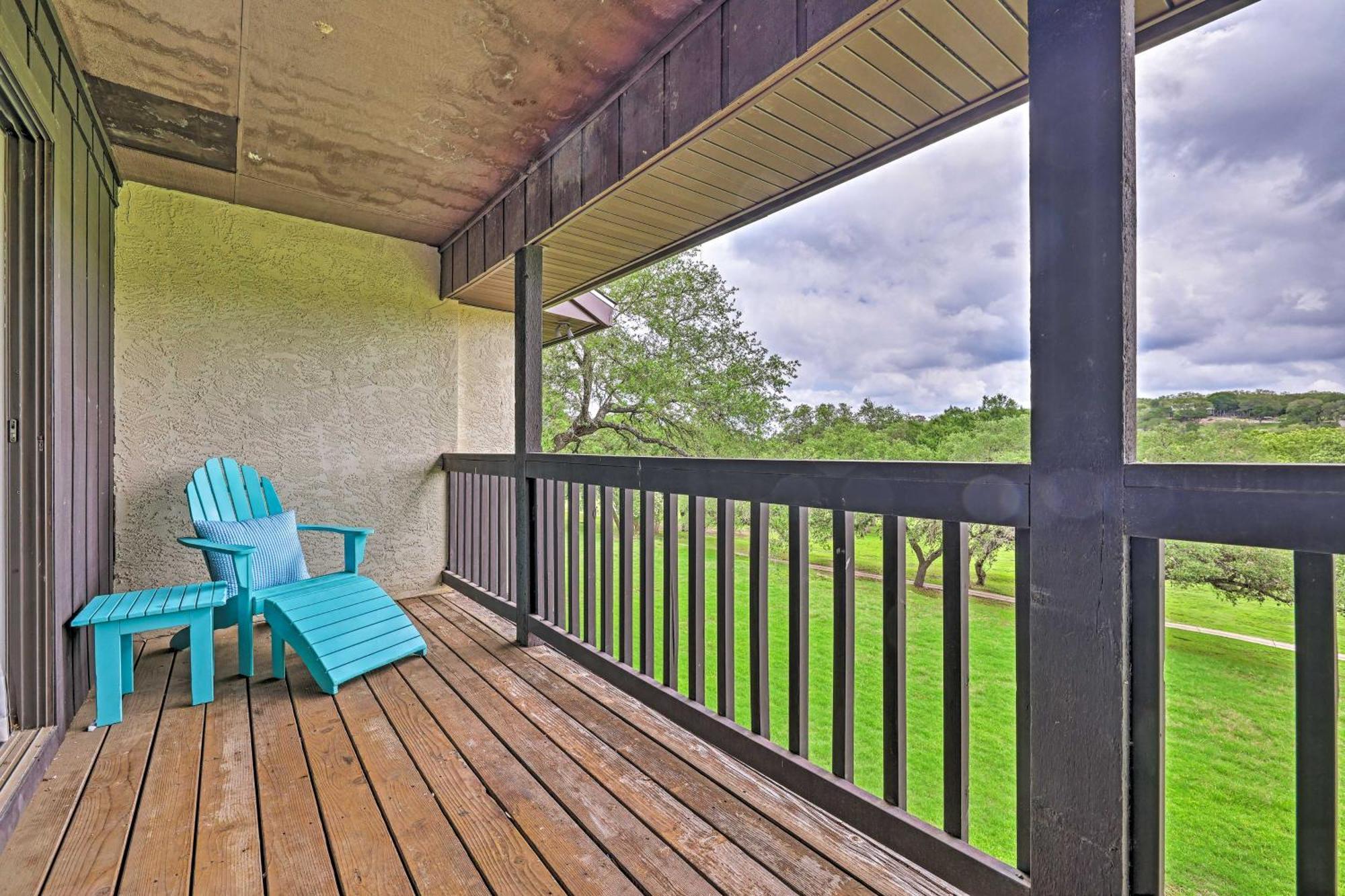 Modern Lakeside Golf Course Retreat With Deck! Canyon Lake Eksteriør billede