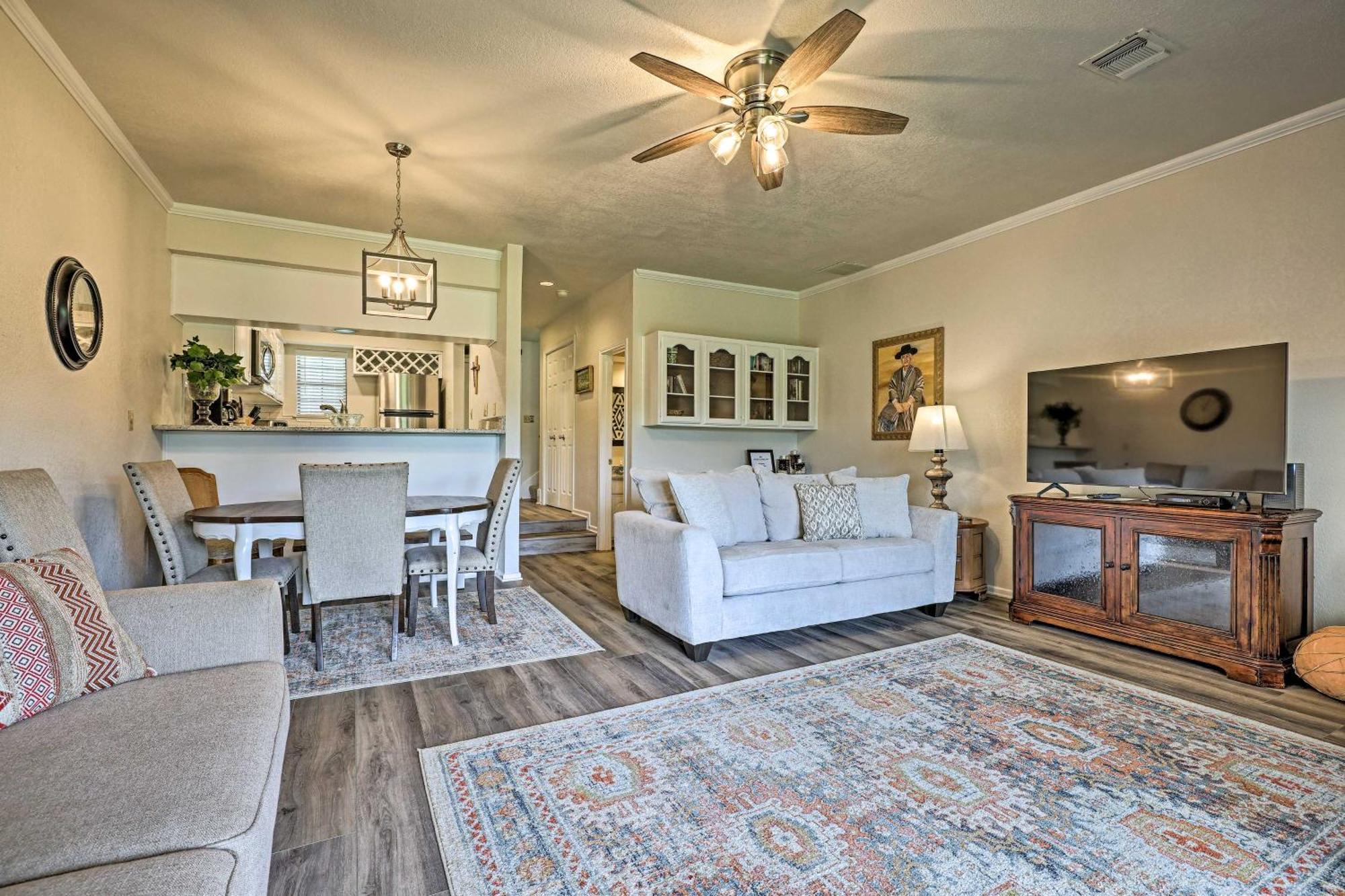 Modern Lakeside Golf Course Retreat With Deck! Canyon Lake Eksteriør billede