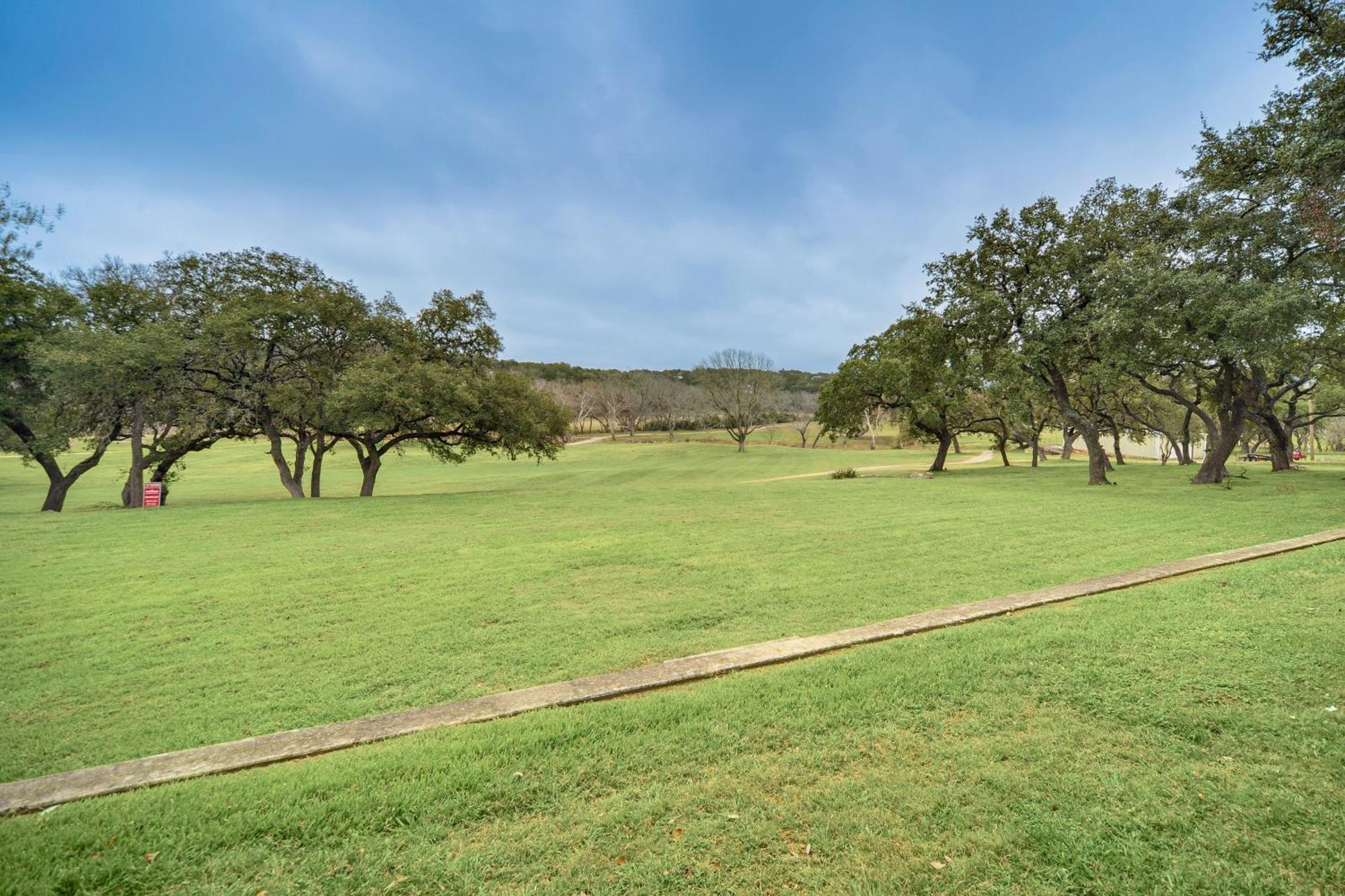 Modern Lakeside Golf Course Retreat With Deck! Canyon Lake Eksteriør billede